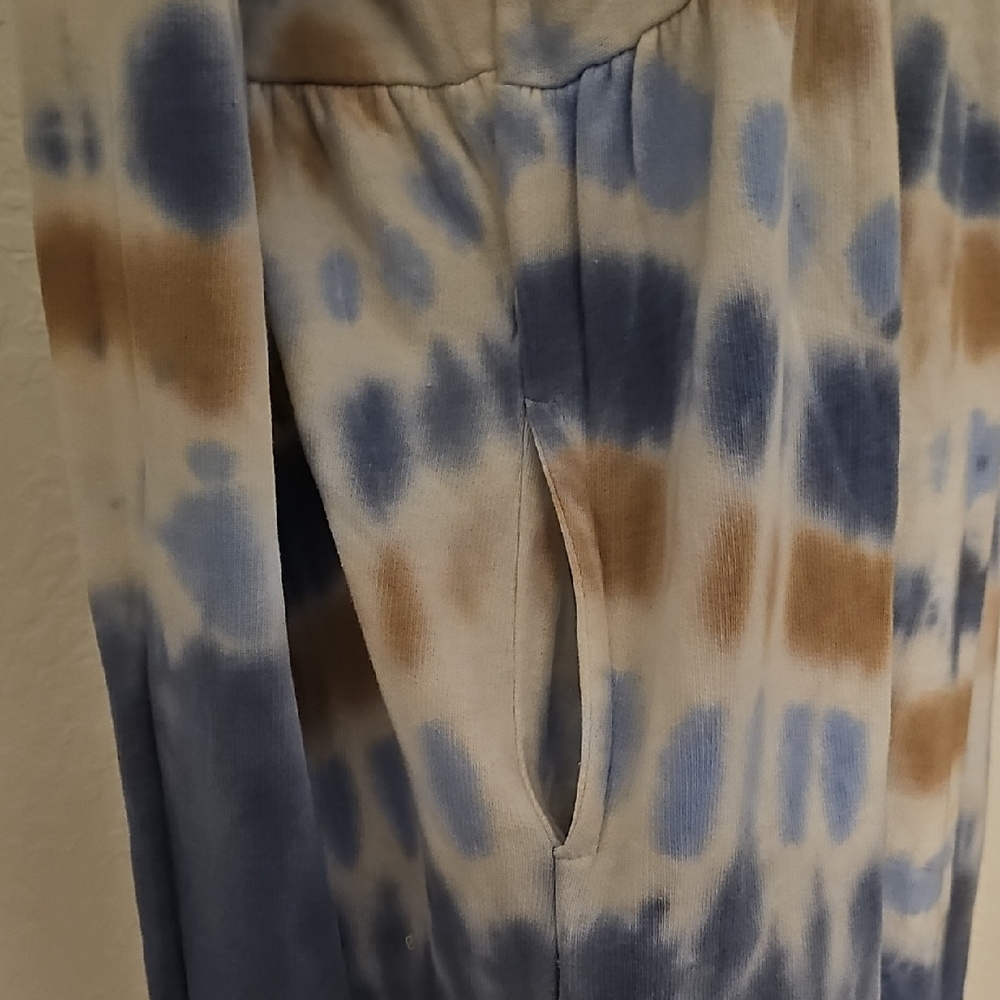 Tie-Dye Long Sleeve Midi Dress - Picture 5 of 16